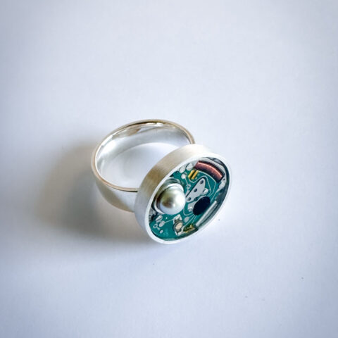 Ring silver (925) with quartz movement and grey Pearl